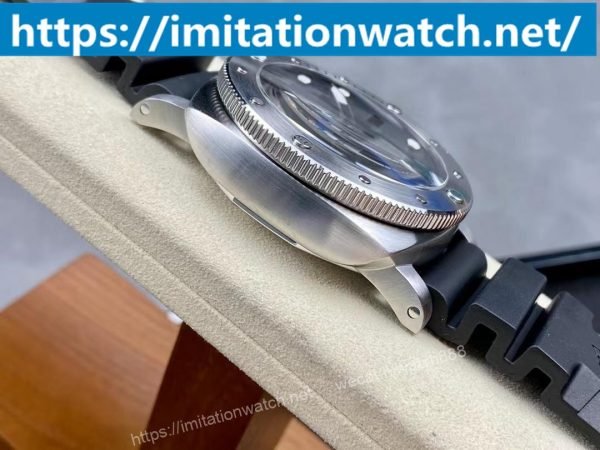 31280 SBF廠沛納海新品發布, PAM 1229 ,獨樹一幟的顏色和材質搭配