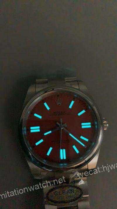 Clean廠，36mm，紅盤恆動，搭載3230機芯，904L精鋼。