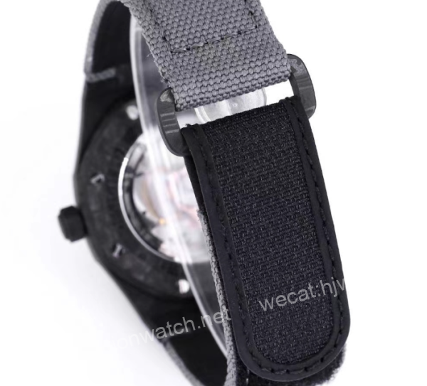33942 【6個款式,帶圖詢價】INA厰愛彼,41mm,鍛造碳纖維15400系列